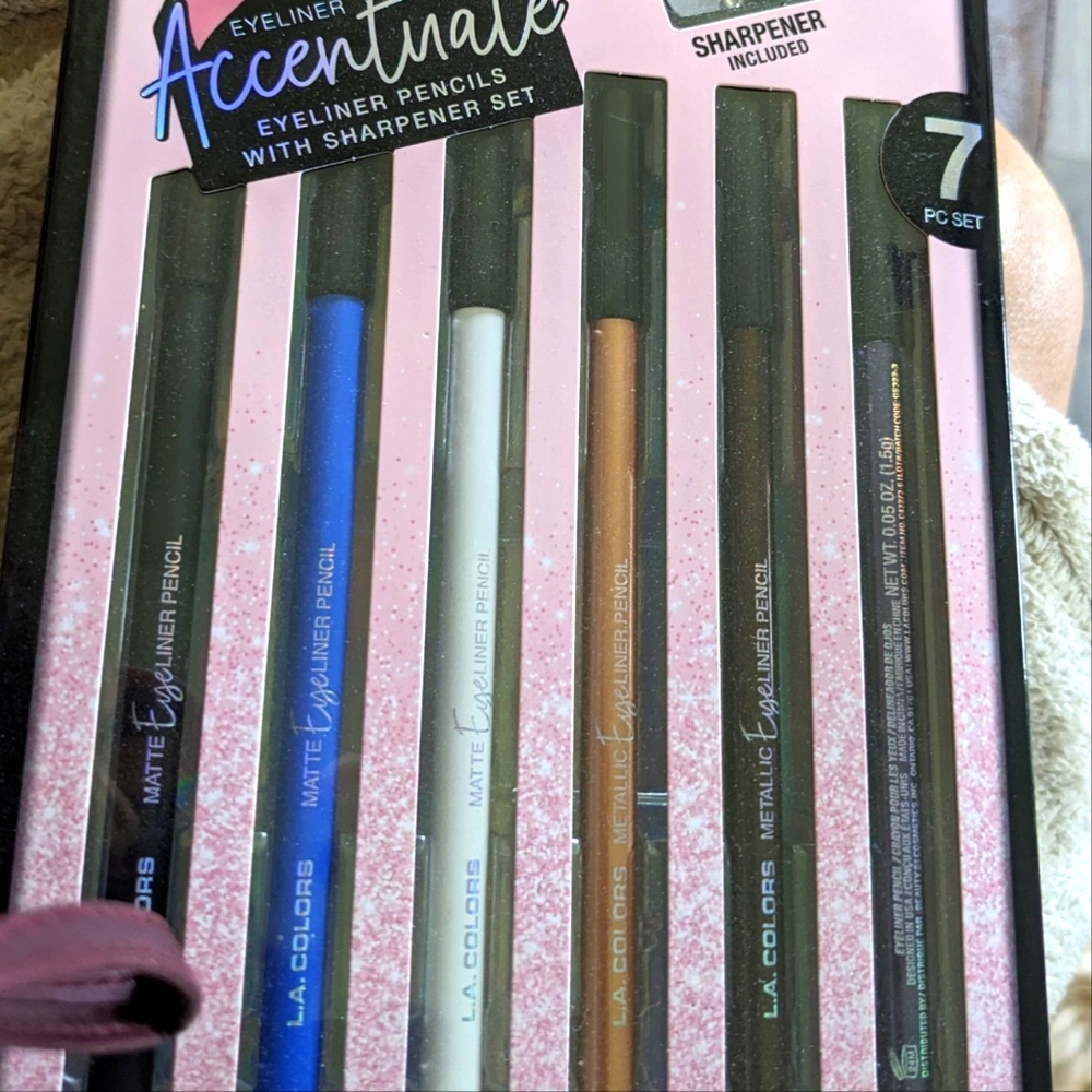 L.A.Colors Eyeliner pencils and Sharpener